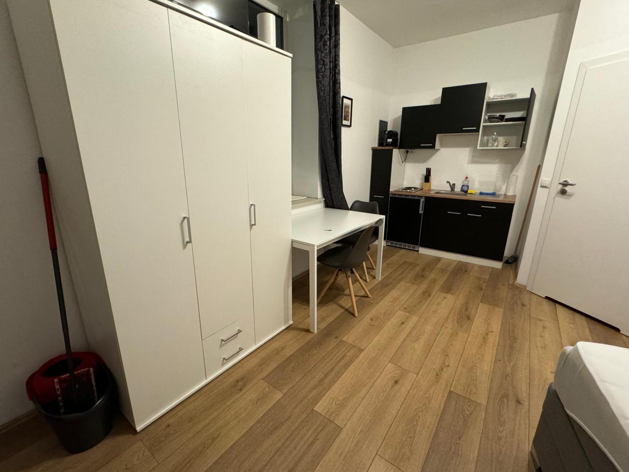 Apartment Stayeasy A#1 *